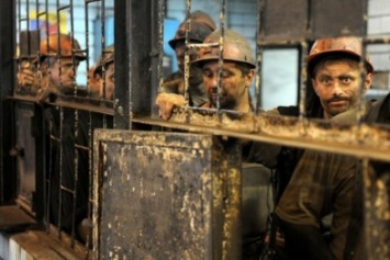 В Макеевке шахтерам должны зарплату за февраль, в Торезе назревает акция протеста