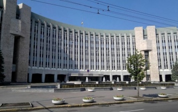 Городской совет Днипра вслед за Киевсоветом принял мораторий на повышение коммунальных тарифов