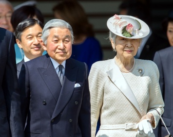 Император Японии Акихито оставит престол: беспрецедентный шаг в истории