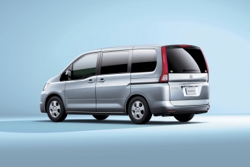 В августе Nissan выпустит в продажу в Японии беспилотный автомобиль