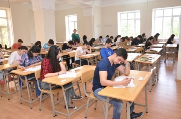 Вступительные экзамены в Азербайджане станут платными