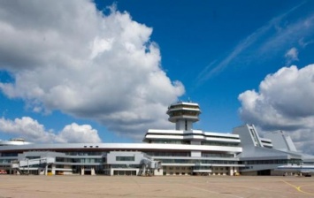 В аэропорту Минска из-за бури повреждены 8 самолетов