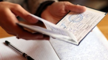 В Одесской области на взятке 4000 гривен попалась преподавательница