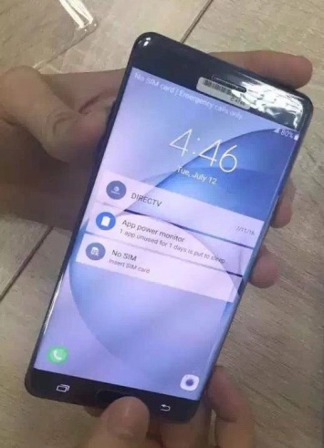 Samsung Galaxy Note 7 засветился на фото с включенным экраном