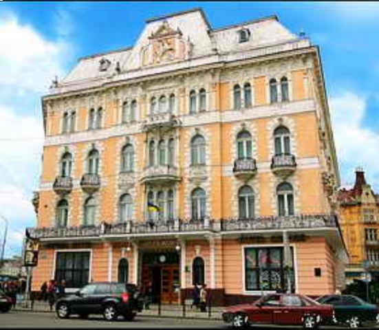 Почему цены во львовских гостиницах резко подскочили