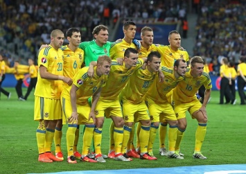 Сборная Украины потеряла одиннадцать позиций в рейтинге ФИФА