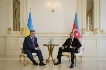 Порошенко в Баку: Украина признает Нагорный Карабах частью Азербайджана