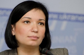 Паника относительно проведения выборов на Донбассе до урегулирования безопасности преждевременна, - Айвазовская