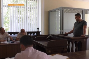 В Полтаве судят бывшего работника полиции и риелтора, которые отбирали квартиры у недееспособных людей