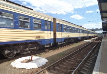 В День открытых дверей на Приднепровской железной дороге рассказали о настоящем Укрзализныци и актуальные для магистрали вакансии
