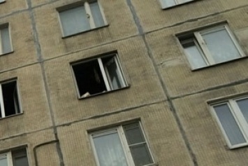 В Киеве женщина выпала с девятого этажа