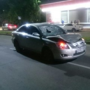 ДТП в Шелехове: водитель Toyota Avensis сбил двух пешеходов на «зебре»