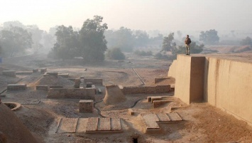 Остатки мечети обнаружили во время раскопок гробниц Qutub Shahi