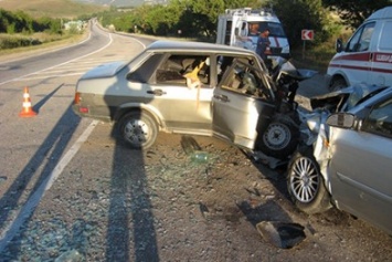 Водитель ВАЗа погиб после столкновения с Ford Focus на трассе Бахчисарай-Симферополь
