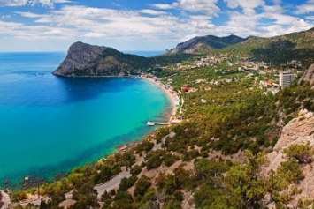 Крым принял почти 2 миллиона туристов, - глава Минкурортов РК