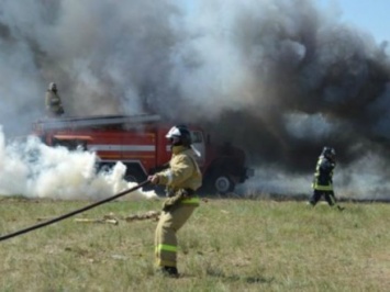 Пожар на Гончаровском военном полигоне до сих пор не погасили