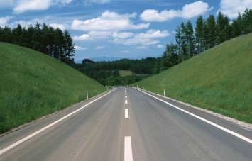 Азербайджан заинтересован в строительстве украинских дорог