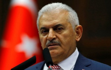 Премьер-министр Турции сообщил о попытке военного переворота
