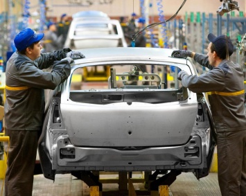 Производство легковых авто в РФ по итогам первого квартала 2016 года сократилось на 18%