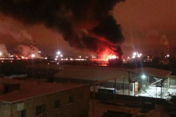 На заводе «Башнефть-Уфанехтефим» загорелась установка