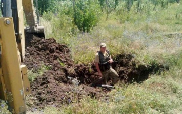 В Луганской области на глубине 1,5 м обнаружили трубопровод из России