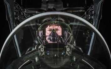 Компания BAE Systems выпустила «самый продвинутый шлем» для летчика-истребителя
