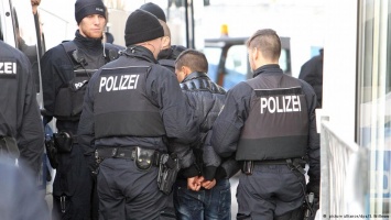 Эксперты: Правовая система в ФРГ беспомощна при депортации беженцев