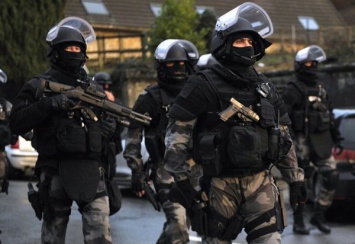 Власти Франции объявили набор добровольческого резерва полиции