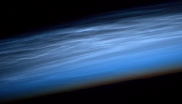 Астронавт NASA показал снимок редких облаков с борта МКС