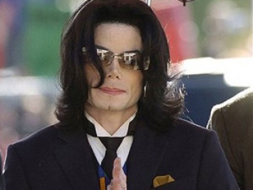Бывший врач Майкла Джексона рассказал о педофильских увлечениях поп-звезды