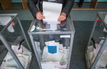 На довыборах предварительно самая высокая явка в Волынской обл. - 48,8%, самая низкая в Херсонской обл. - 16,38 %, - ЦИК