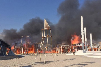 В оккупированном Крыму сгорело здание, в котором проводился фестиваль КаZaнтип