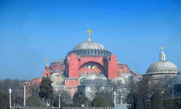 В Москве предлагают Эрдогану разрешить православные богослужения в храме Святой Софии