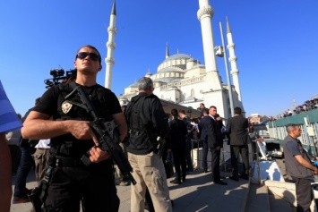 В столицу Турции ввели дополнительные силы спецназа