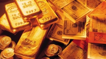 Нацбанк не практикует использование золотовалютных резервов для поддержания гривны, - мнение эксперта