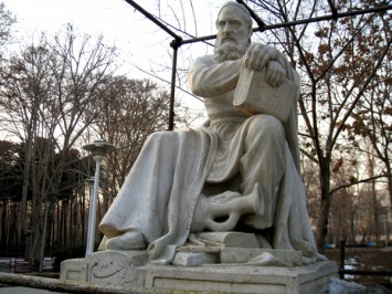 Поэту Омару Хайяму установят памятник в Астрахани
