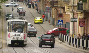 Львов вводит платный въезд для автомобилей в центр города