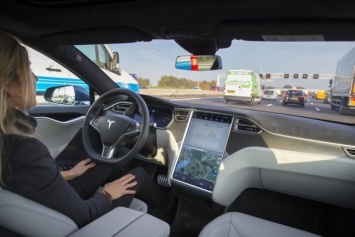 Tesla не собирается использовать лидар для улучшения автопилота