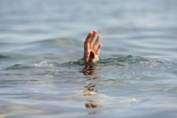 В Сумах за выходные утонули двое парней и одна девушка