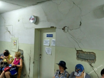 Состояние измаильской поликлиники шокирует пациентов (фото)