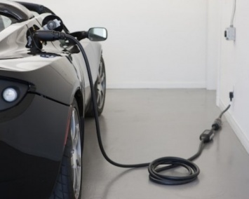 Самарские ученые разрабатывают дешевые аналоги батарей для электромобилей
