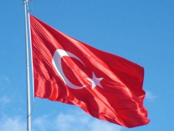 В Турции госслужащим временно запретили выезжать за границу