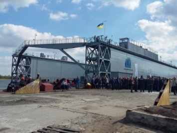 Плавучий док украинского производства уже прибыл к заказчику в ЮАР