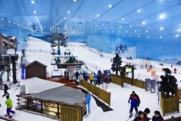 ОАЭ: Дубай предлагает переночевать в палатке на снегу
