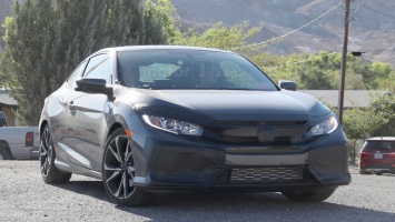 Honda Civic Si замечен фотошпионами на тестах практически без камуфляжа