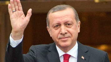 Эрдоган рассказал, как iPhone помог ему спасти Турцию от военного переворота