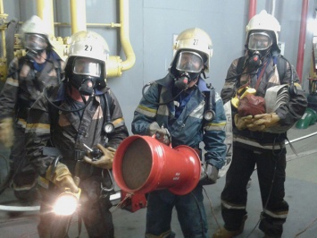 Николаевские спасатели провели пожарные учения на Ташлыкской ГАЭС