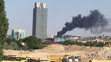 Пожар в одном из зданий вызвал панику в Анкаре