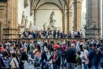 Италия: Флоренция просит установить лимит на количество туристов