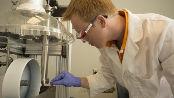 Новосибирские ученые наладили производство углеродных нанотрубок